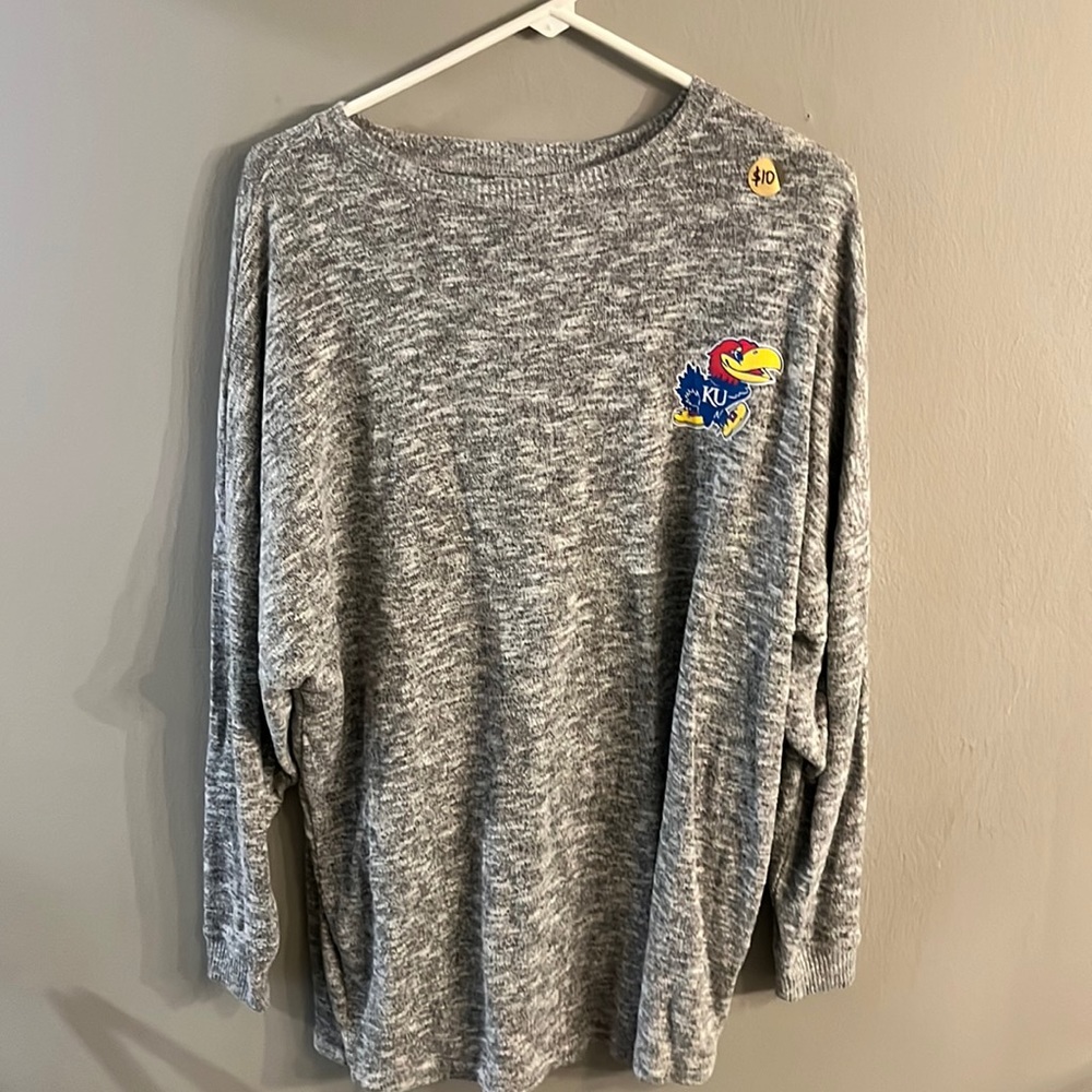 Chicka-d ku crewneck